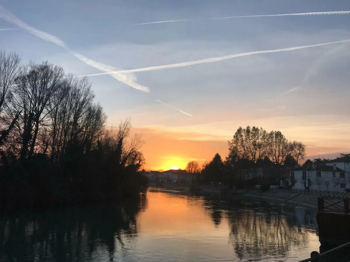 Apartamento Lungo Il Fiume Treviso 0*,  Italia